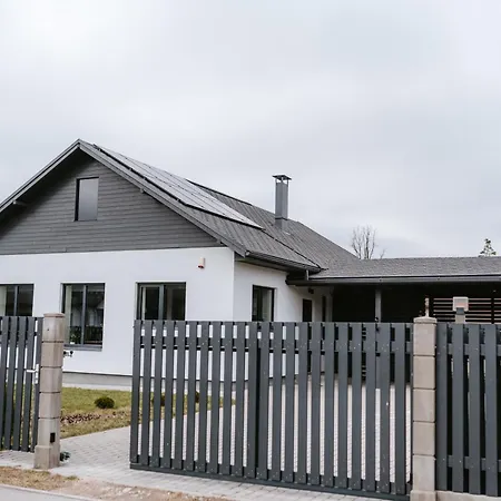 Modern For Families -nature,comfort And Space Ķekava